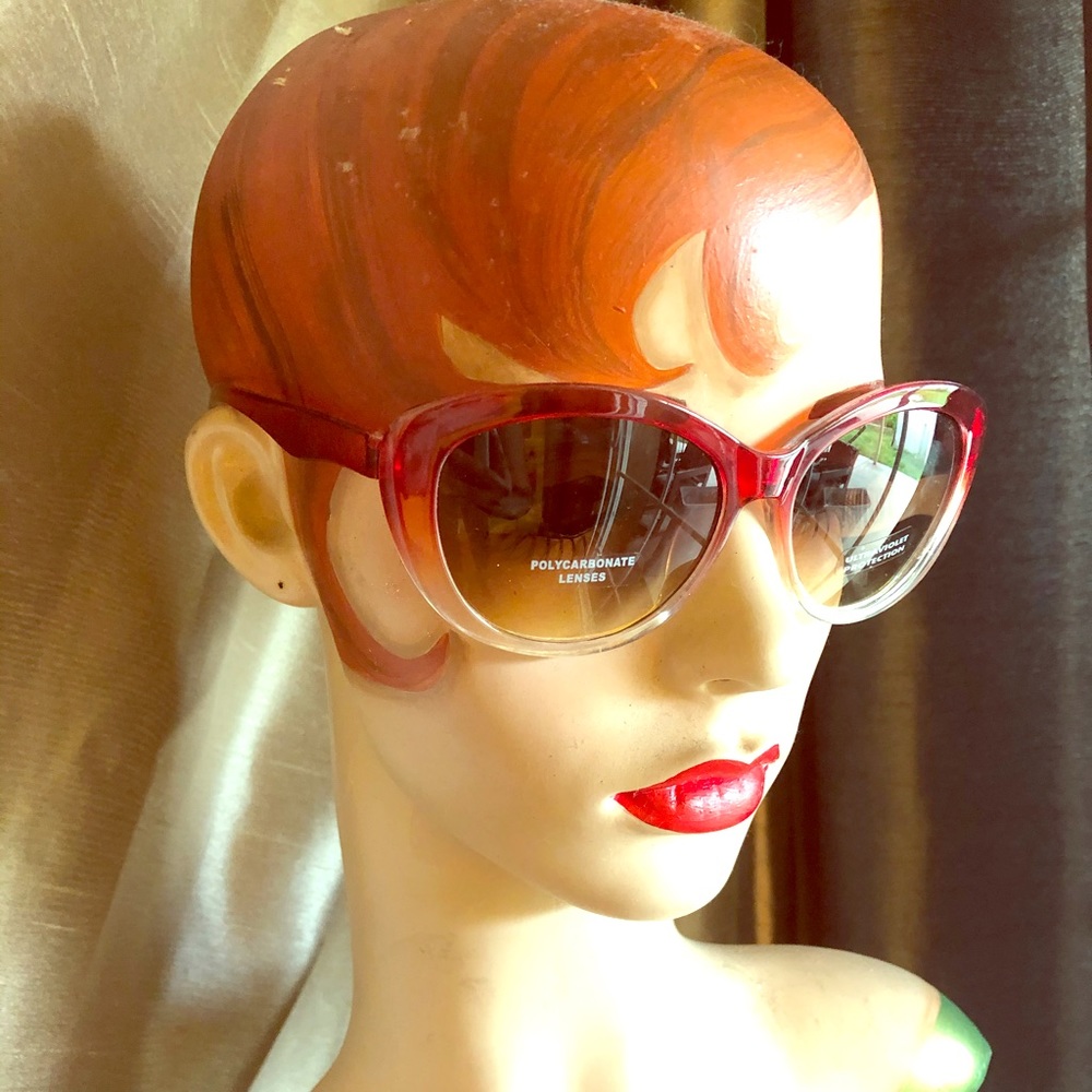 Ombré Retro Red & White Sunglasses